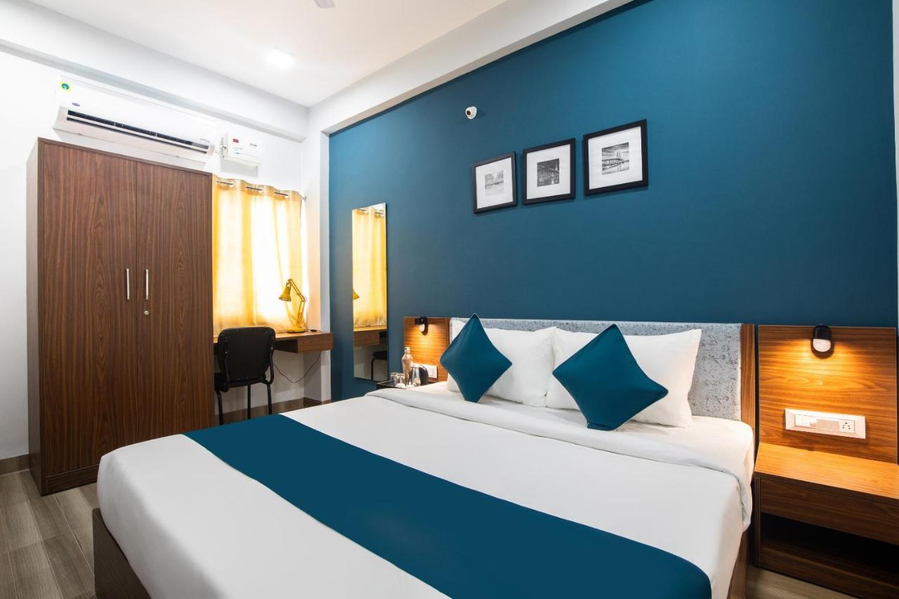 Hotel Ballfin Indore Индаур Экстерьер фото
