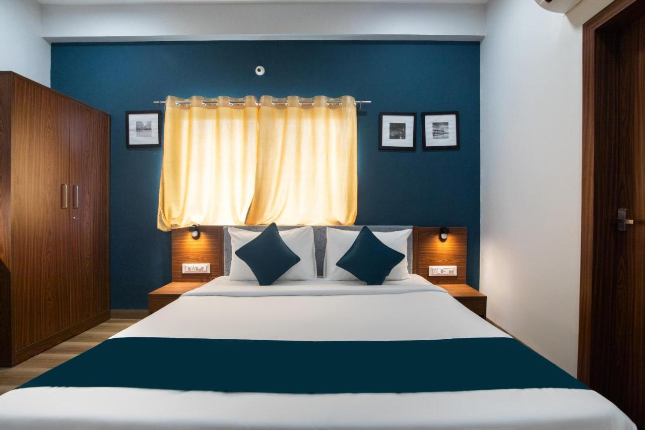 Hotel Ballfin Indore Индаур Экстерьер фото