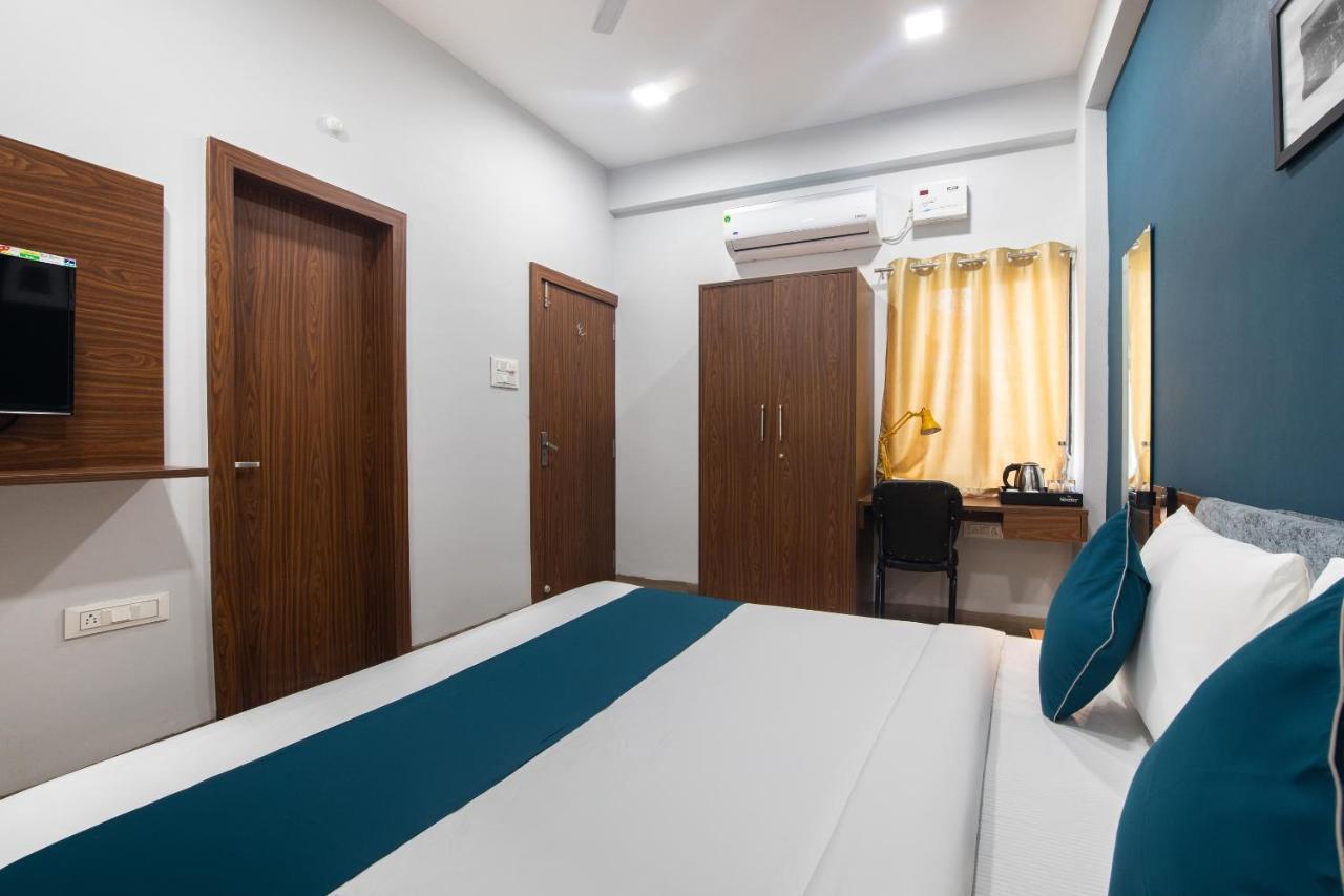 Hotel Ballfin Indore Индаур Экстерьер фото
